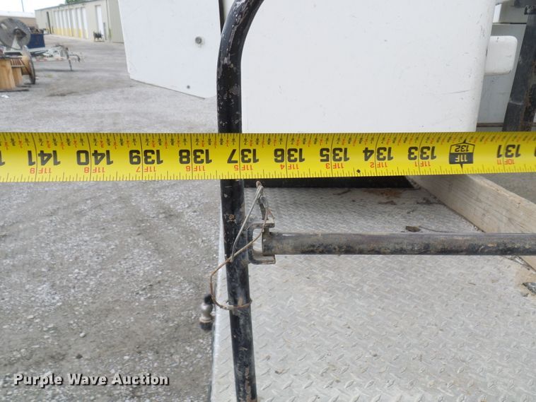 image for item DN6763 2011 Ford F550  bucket truck