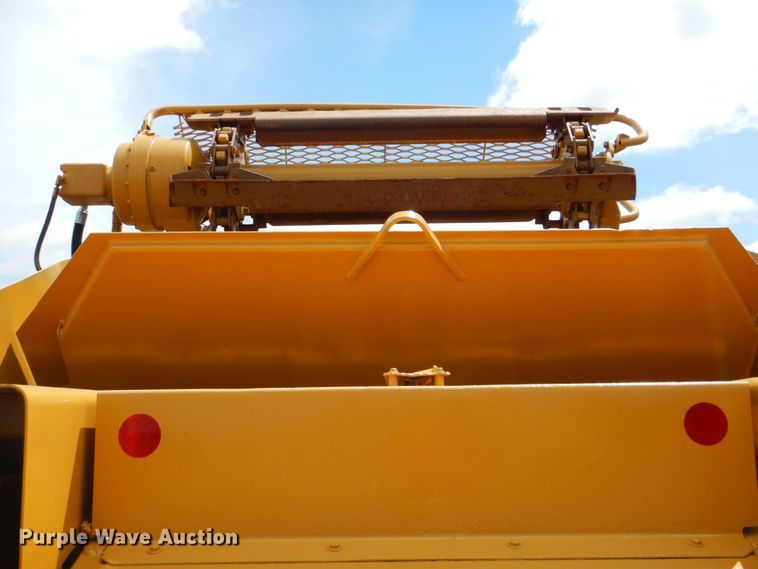 image for item ES9686 Caterpillar 615C Series II  elevating scraper