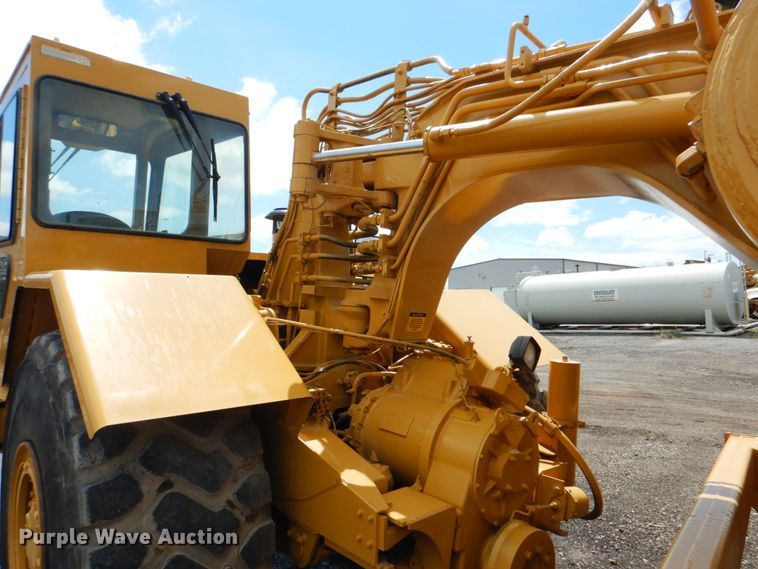 image for item ES9686 Caterpillar 615C Series II  elevating scraper