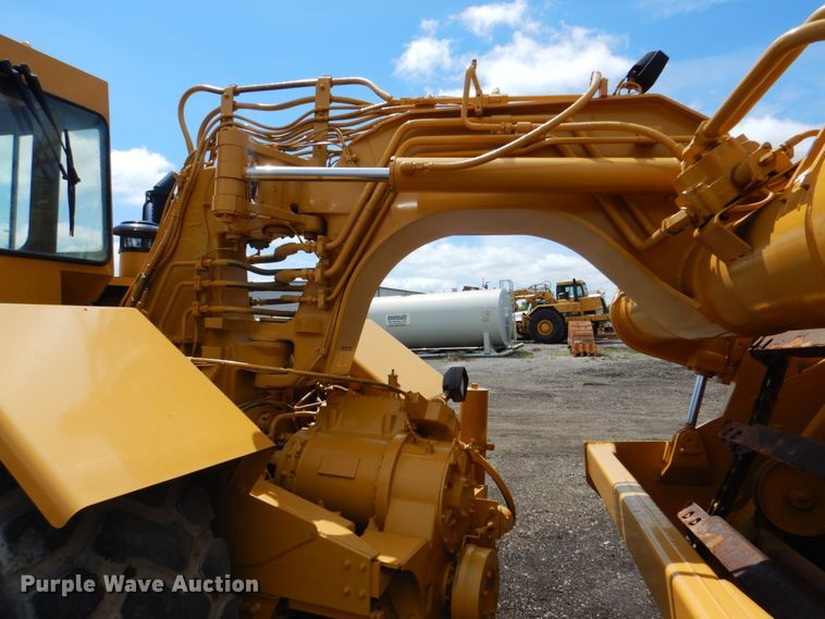 image for item ES9686 Caterpillar 615C Series II  elevating scraper