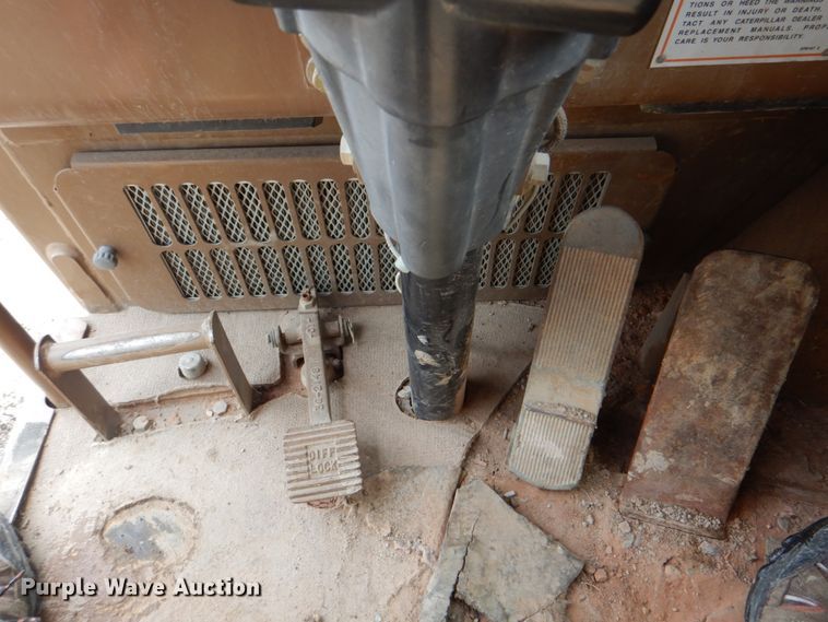 image for item ES9686 Caterpillar 615C Series II  elevating scraper