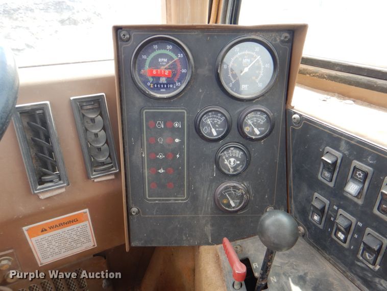 image for item ES9686 Caterpillar 615C Series II  elevating scraper