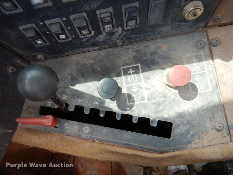 image for item ES9686 Caterpillar 615C Series II  elevating scraper