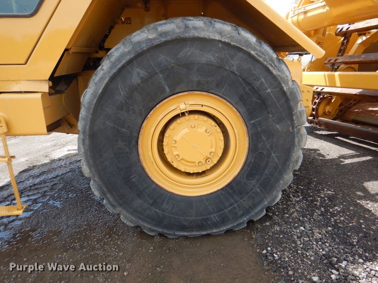 image for item ES9686 Caterpillar 615C Series II  elevating scraper