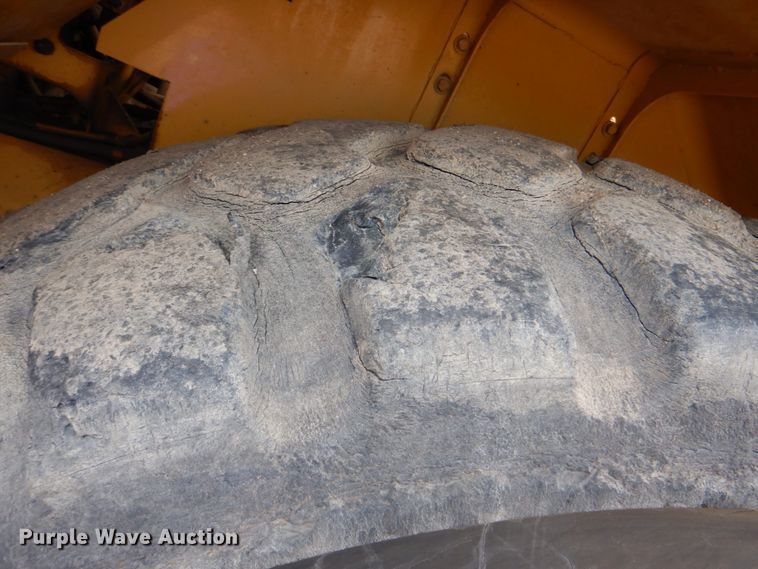 image for item ES9686 Caterpillar 615C Series II  elevating scraper