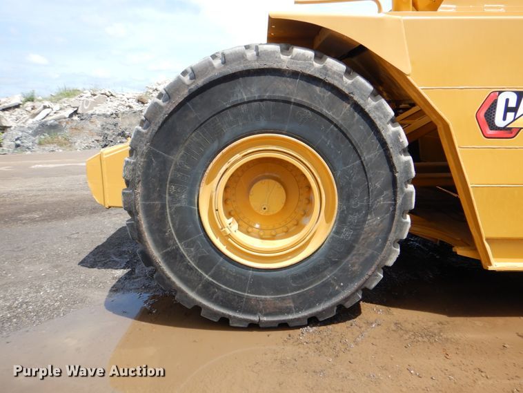 image for item ES9686 Caterpillar 615C Series II  elevating scraper