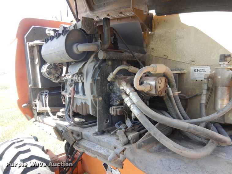 image for item FI9063 2000 JLG 600S  boom lift