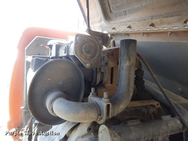 image for item FI9063 2000 JLG 600S  boom lift