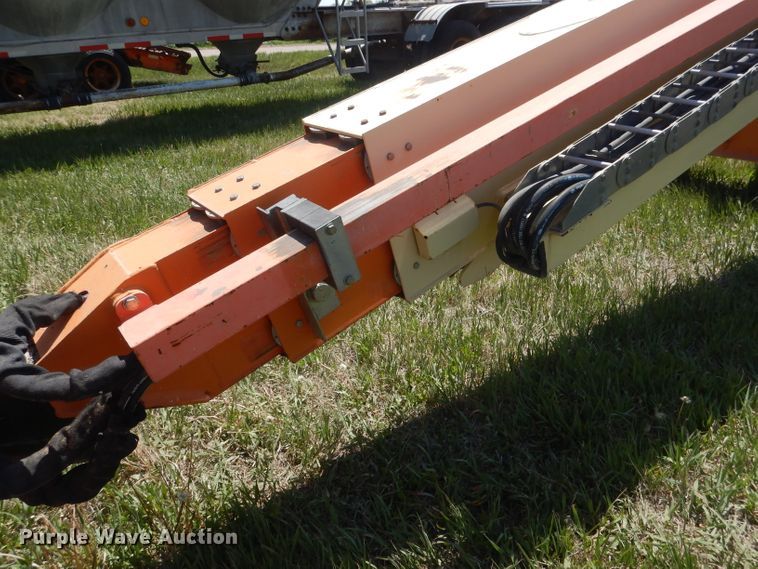 image for item FI9063 2000 JLG 600S  boom lift