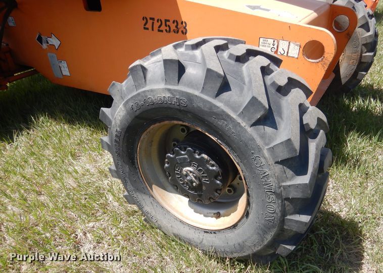 image for item FI9063 2000 JLG 600S  boom lift