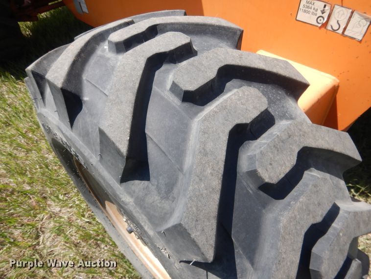 image for item FI9063 2000 JLG 600S  boom lift