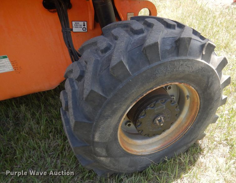 image for item FI9063 2000 JLG 600S  boom lift