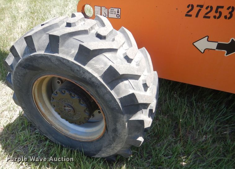 image for item FI9063 2000 JLG 600S  boom lift