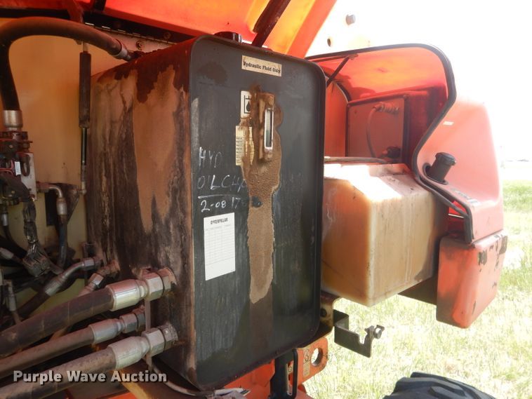 image for item FI9064 2002 JLG 460SJ  boom lift