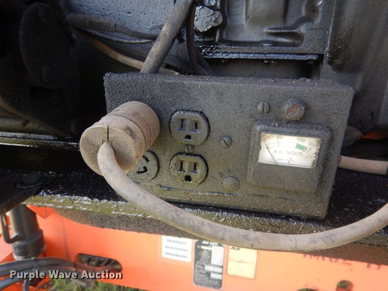 image for item FI9064 2002 JLG 460SJ  boom lift