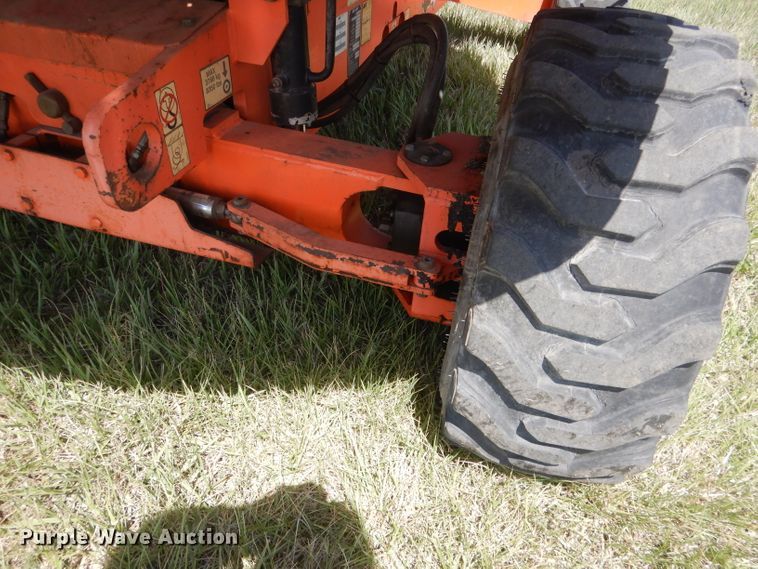 image for item FI9064 2002 JLG 460SJ  boom lift