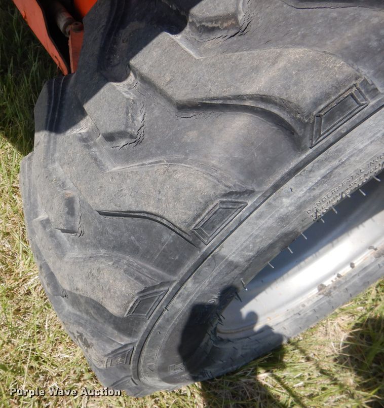 image for item FI9064 2002 JLG 460SJ  boom lift