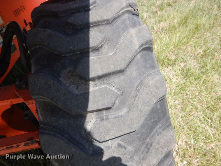 image for item FI9064 2002 JLG 460SJ  boom lift