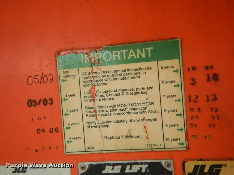 image for item FI9064 2002 JLG 460SJ  boom lift