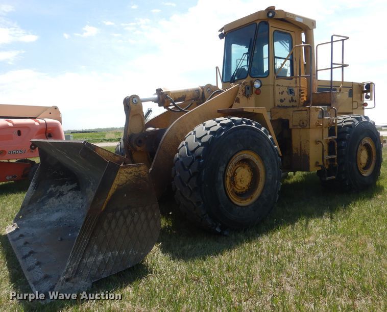 image for item FI9065 1986 Caterpillar 966D  wheel loader