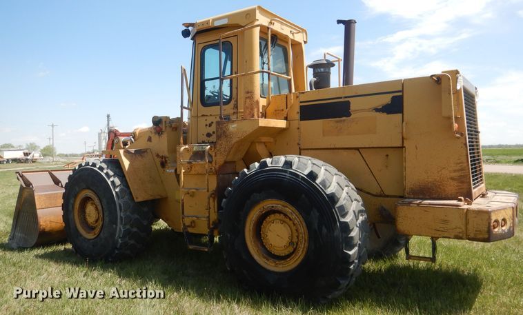 image for item FI9065 1986 Caterpillar 966D  wheel loader