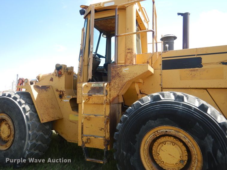image for item FI9065 1986 Caterpillar 966D  wheel loader
