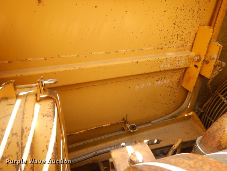 image for item FI9065 1986 Caterpillar 966D  wheel loader