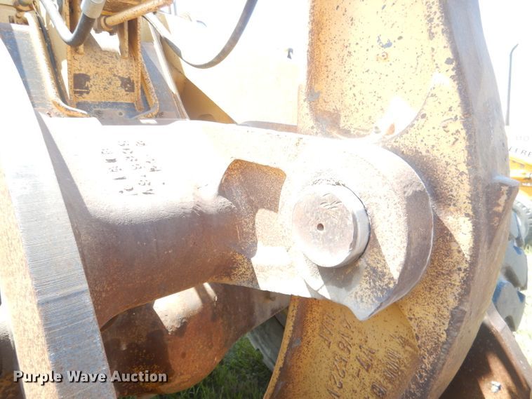 image for item FI9065 1986 Caterpillar 966D  wheel loader