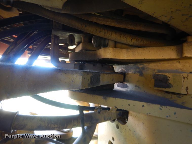 image for item FI9065 1986 Caterpillar 966D  wheel loader