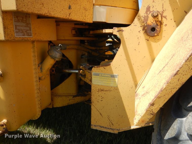 image for item FI9065 1986 Caterpillar 966D  wheel loader