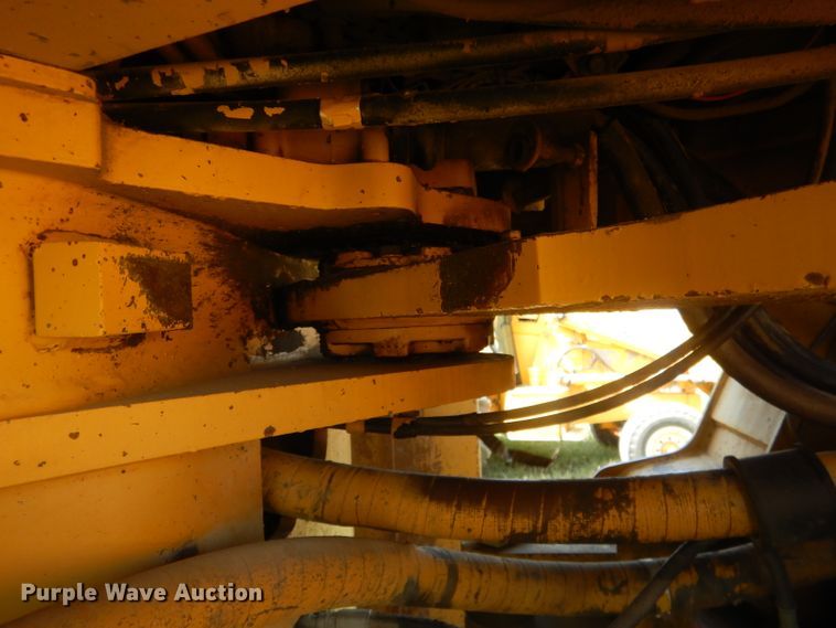 image for item FI9065 1986 Caterpillar 966D  wheel loader