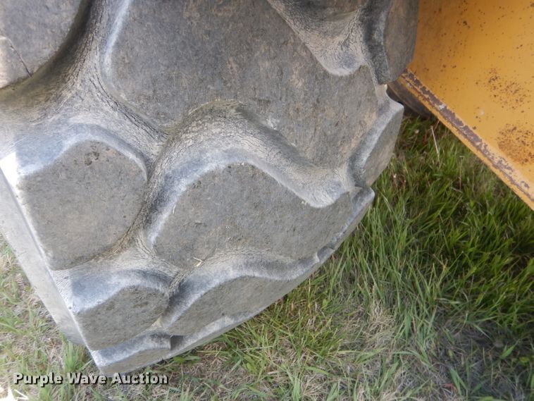 image for item FI9065 1986 Caterpillar 966D  wheel loader