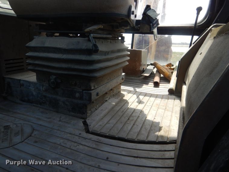 image for item FI9066 1991 John Deere 310D  backhoe