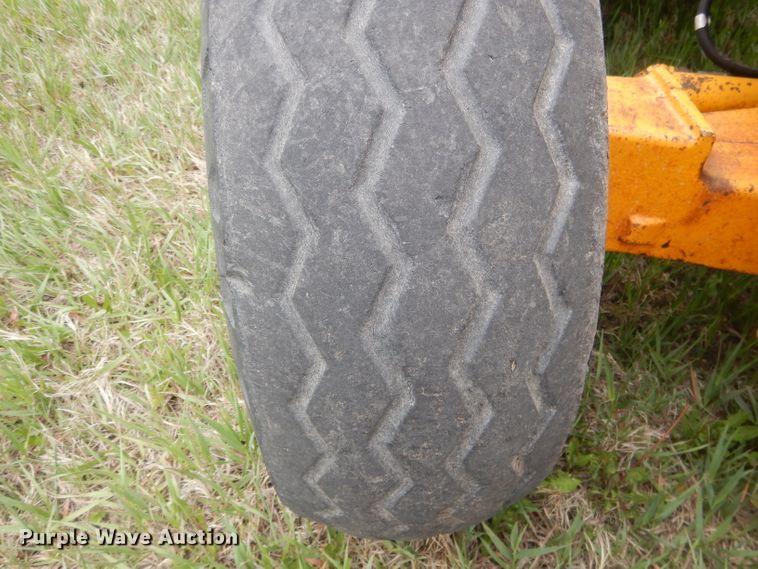 image for item FI9066 1991 John Deere 310D  backhoe