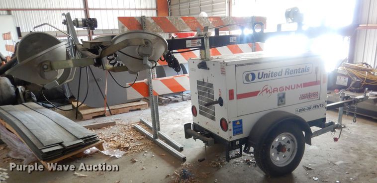 image for item FI9079 Magnum MLT 3060M  light plant