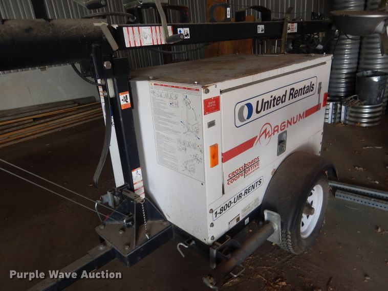 image for item FI9079 Magnum MLT 3060M  light plant