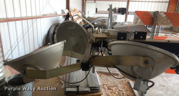 image for item FI9079 Magnum MLT 3060M  light plant