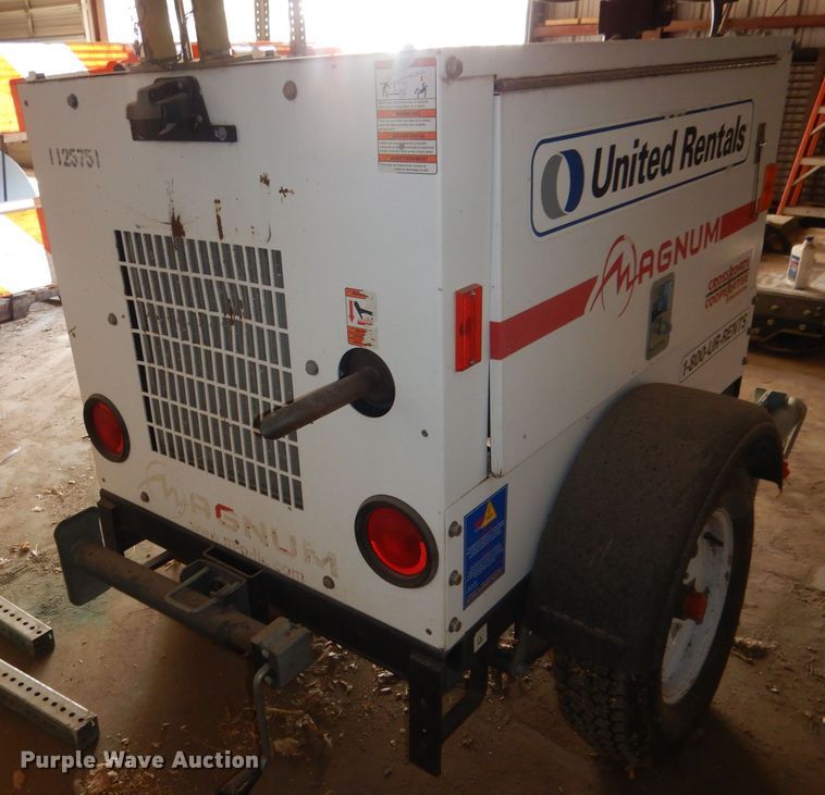 image for item FI9079 Magnum MLT 3060M  light plant