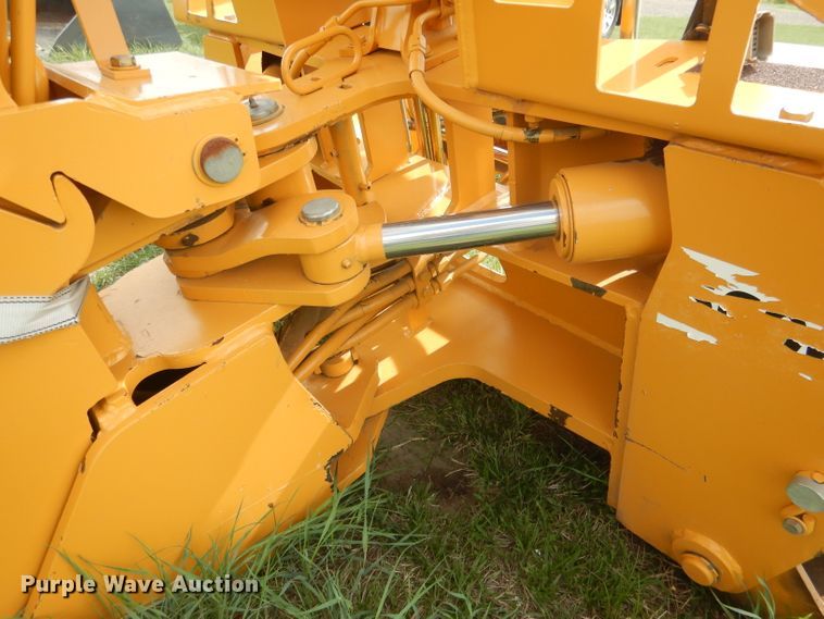 image for item FI9085 Astec 762  skid steer backhoe