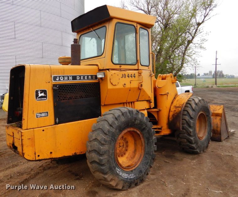 image for item FR9584 1979 John Deere JD444  wheel loader