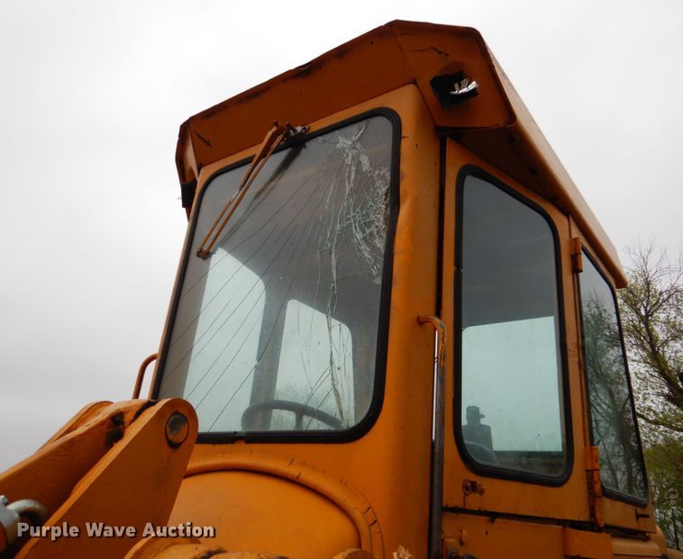 image for item FR9584 1979 John Deere JD444  wheel loader