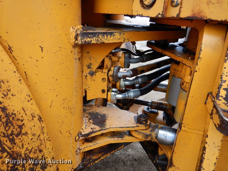 image for item FR9584 1979 John Deere JD444  wheel loader