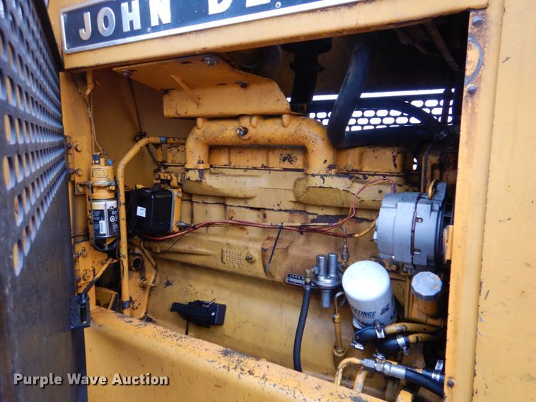 image for item FR9584 1979 John Deere JD444  wheel loader