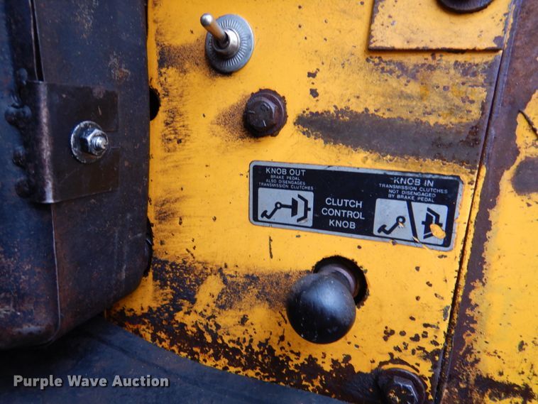 image for item FR9584 1979 John Deere JD444  wheel loader