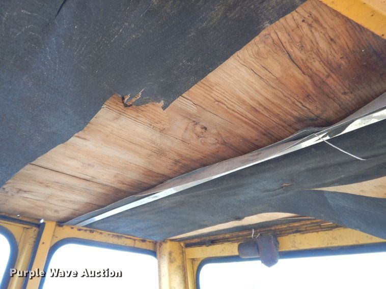 image for item FR9584 1979 John Deere JD444  wheel loader