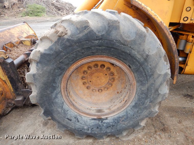 image for item FR9584 1979 John Deere JD444  wheel loader