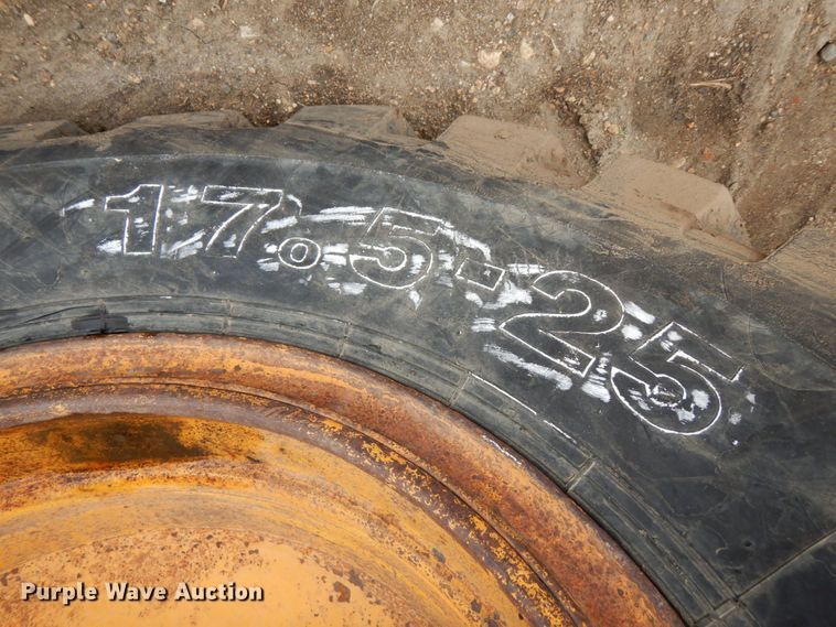 image for item FR9584 1979 John Deere JD444  wheel loader