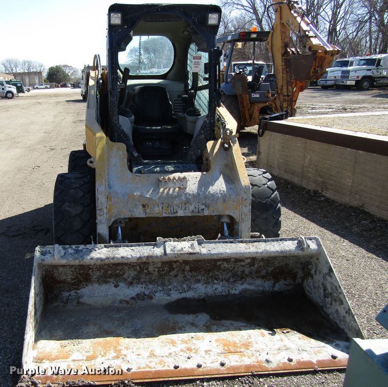 image for item GC9863 2010 Caterpillar 256C  skid steer loader