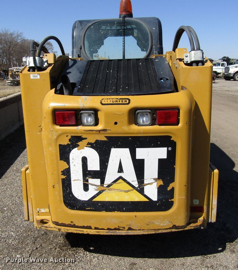 image for item GC9863 2010 Caterpillar 256C  skid steer loader