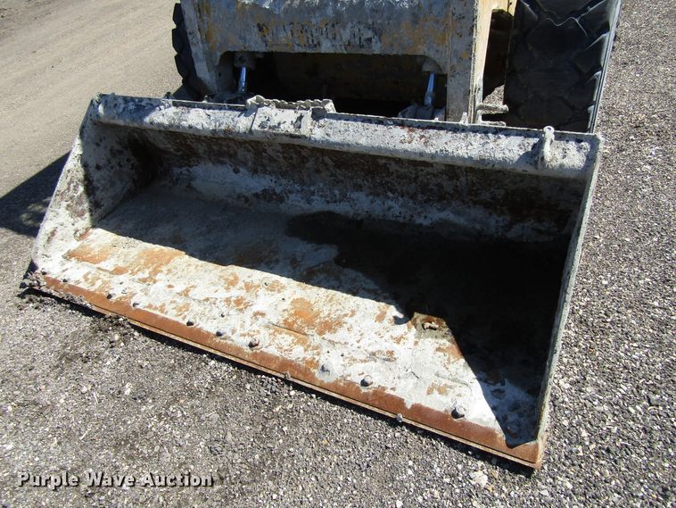 image for item GC9863 2010 Caterpillar 256C  skid steer loader